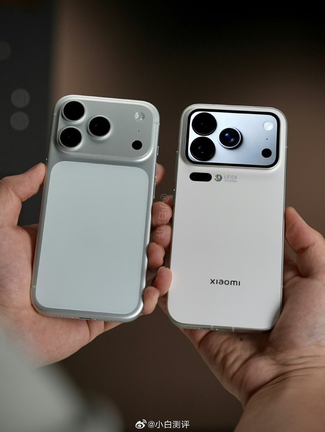 Đây là chiếc điện thoại "Pro Max" hơn cả iPhone 17 Pro Max- Ảnh 2. Đây là chiếc điện thoại "Pro Max" hơn cả iPhone 17 Pro Max- Ảnh 2.