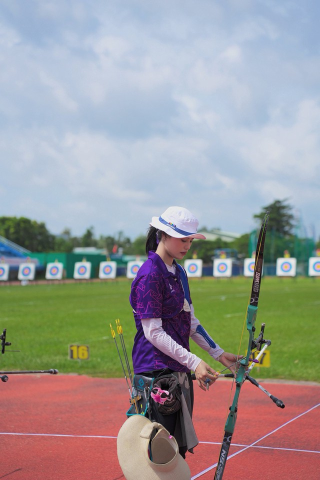 Nhan sắc đời thường xinh như công chúa của cung thủ Đỗ Thị Ánh Nguyệt vừa được tuyên dương “Thanh niên sống đẹp” năm 2025- Ảnh 3.