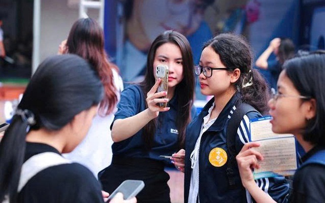 BVBank đồng hành cùng ngày thẻ Việt Nam 2025 - Một chạm vạn tiện ích- Ảnh 1.