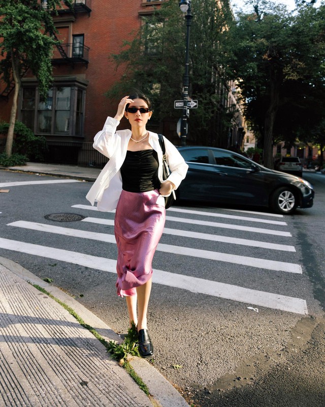 Thế nào là đỉnh cao phối đồ: 10 outfit màu sắc giúp vẻ ngoài sang chảnh, nổi nhất khu phố- Ảnh 10.