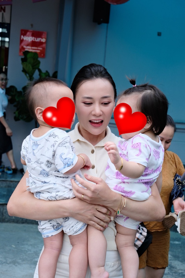 Phương Oanh thấy có lỗi với các con- Ảnh 2. Phương Oanh thấy có lỗi với các con- Ảnh 2.