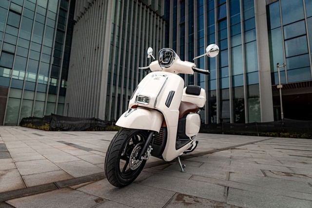 Xe tay ga 125cc mới ra mắt: Đẹp như Vespa, trang bị "vượt mặt' Vision mà giá còn rẻ hơn- Ảnh 2.