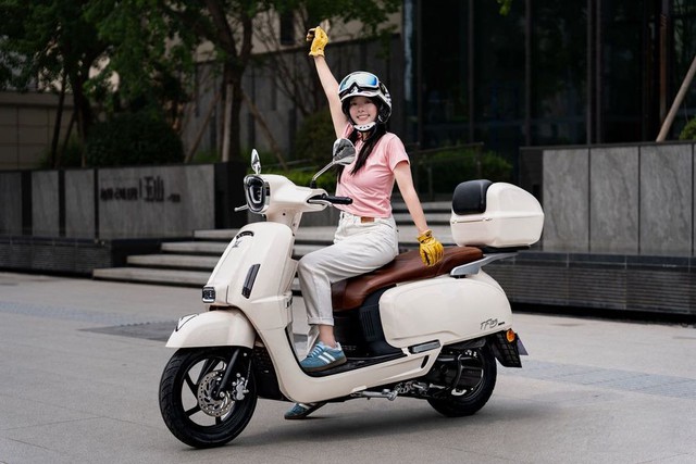 Xe tay ga 125cc mới ra mắt: Đẹp như Vespa, trang bị "vượt mặt' Vision mà giá còn rẻ hơn- Ảnh 3.