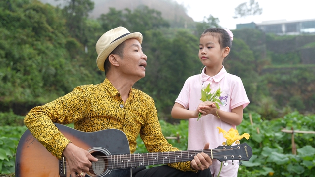 Bé Dọc Mùng - con gái nhạc sĩ Nguyễn Vĩnh Tiến mới 8 tuổi đã thể hiện rất nhiều tài năng - Ảnh 5.