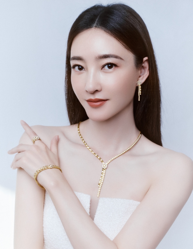 Vụ chồng đại gia của "mỹ nhân phim giờ vàng" bị bắt: Phát hiện sổ đen bao nuôi, mua dâm bằng tiền lừa đảo- Ảnh 1.