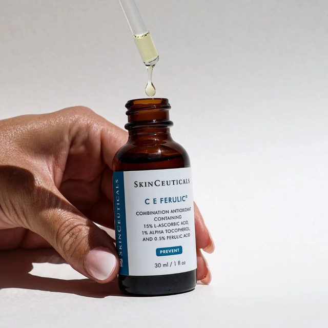 5 lọ serum tốt nhất để bôi trước kem chống nắng: Hiệu quả chống lão hóa tăng vượt bậc, da sáng căng- Ảnh 1.