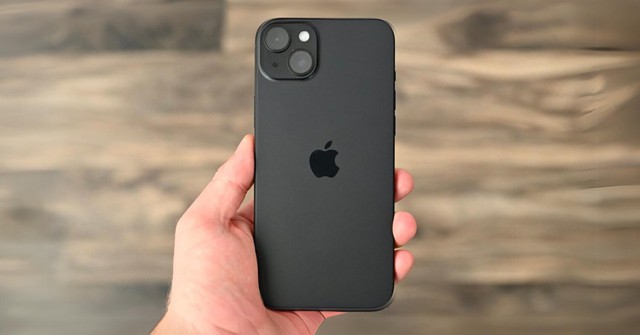 Chiếc iPhone cũ này đang có giá "chạm đáy" - Ảnh 1. Chiếc iPhone cũ này đang có giá "chạm đáy" - Ảnh 1.