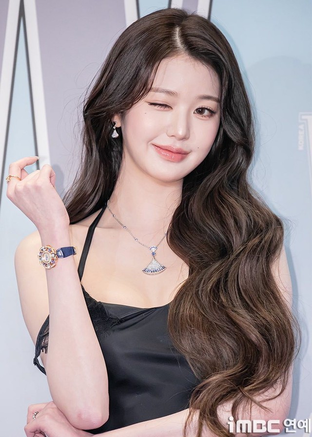 Công chúa Kpop ngày càng "tâm cơ"?- Ảnh 8.