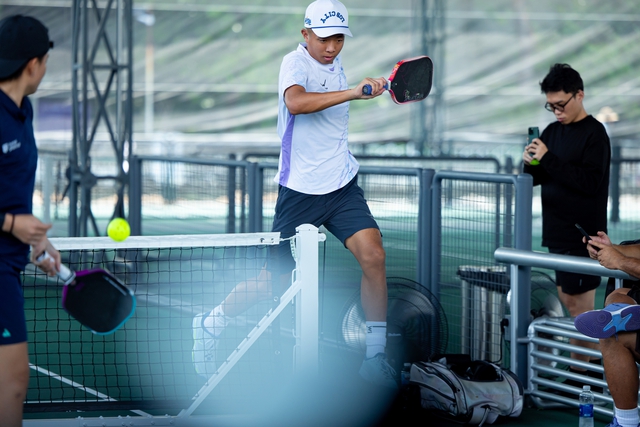 Bắt gặp Quang Dương tập luyện tại sân Pickleball của Trịnh Linh Giang và Lý Hoàng Nam- Ảnh 4.