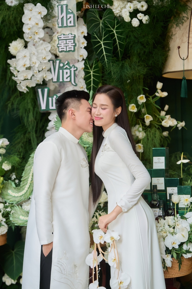 3 nàng hậu lấy thiếu gia hot nhất nhà Sen Vàng: Bí ẩn nhất là người "biến mất" ngay sau đám hỏi!- Ảnh 2.