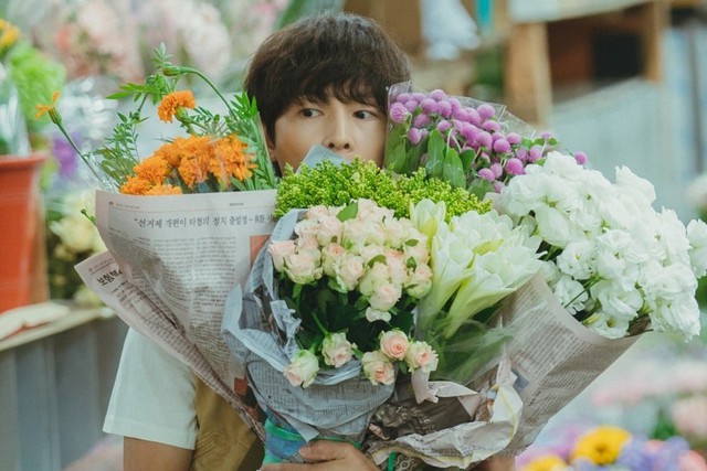 Không thể ngờ Song Joong Ki cũng có ngày này- Ảnh 3.