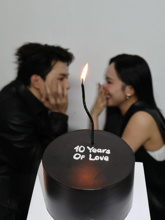 HOT: Rầm rộ ảnh Diệu Nhi - Anh Tú bế 2 con đi chơi- Ảnh 7. HOT: Rầm rộ ảnh Diệu Nhi - Anh Tú bế 2 con đi chơi- Ảnh 7.
