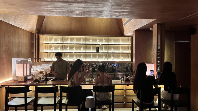 "Không được chụp ảnh" nên khách review 1 sao, quán rượu Hà Nội đáp trả: Chúng tôi không phù hợp với nhu cầu các bạn- Ảnh 5. "Không được chụp ảnh" nên khách review 1 sao, quán rượu Hà Nội đáp trả: Chúng tôi không phù hợp với nhu cầu các bạn- Ảnh 5.