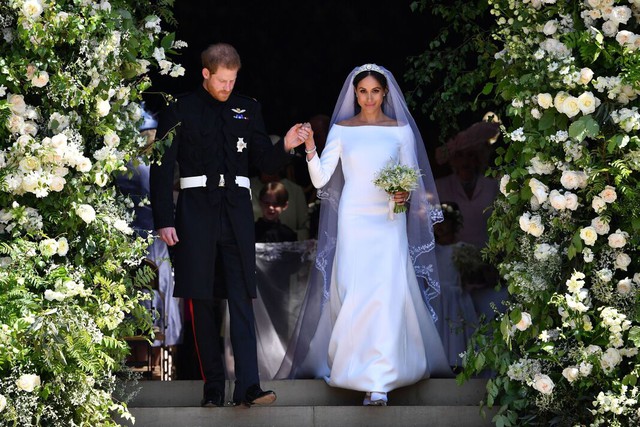 Meghan Markle từng mặc gần 90 tỷ đồng trên người- Ảnh 2.