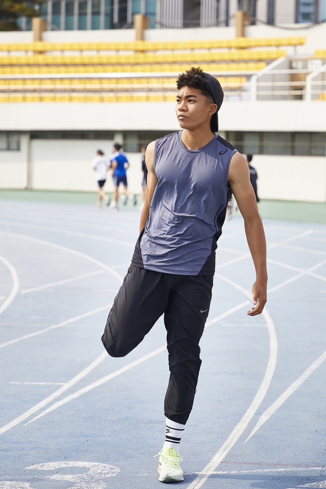 Không tin nổi đây là sao nhí hot nhất Hậu Duệ Mặt Trời ở hiện tại- Ảnh 3.