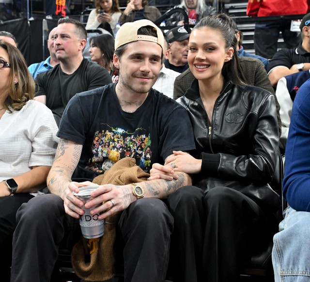 Tại sao cậu cả Brooklyn không hứng thú hòa giải với David Beckham và Victoria?- Ảnh 1. Tại sao cậu cả Brooklyn không hứng thú hòa giải với David Beckham và Victoria?- Ảnh 1.
