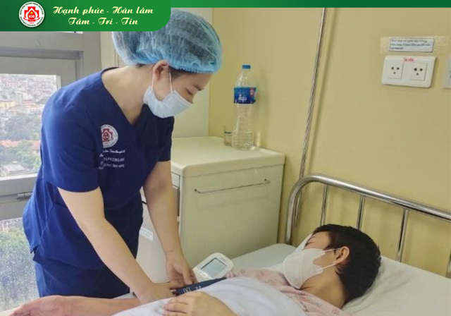 23 tuổi phát hiện mắc bệnh hiểm nghèo, cô gái trẻ không ngờ những dấu hiệu đã xuất hiện cả tháng trước đó- Ảnh 1.