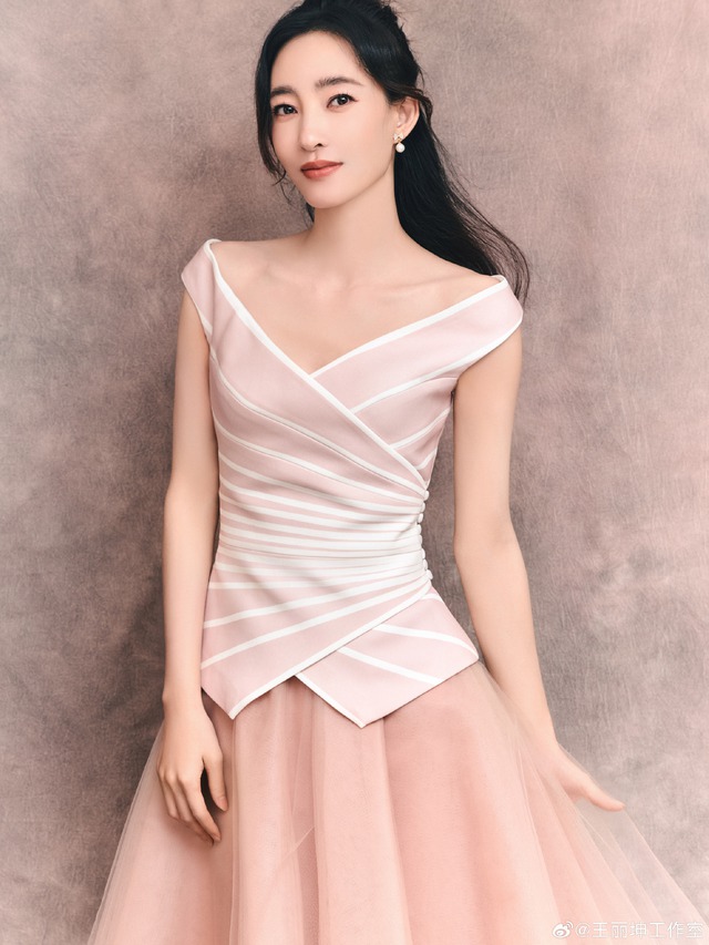 Hàng chục người kéo đến phim trường đòi tiền "mỹ nhân phim giờ vàng" có chồng đại gia bị bắt- Ảnh 5.