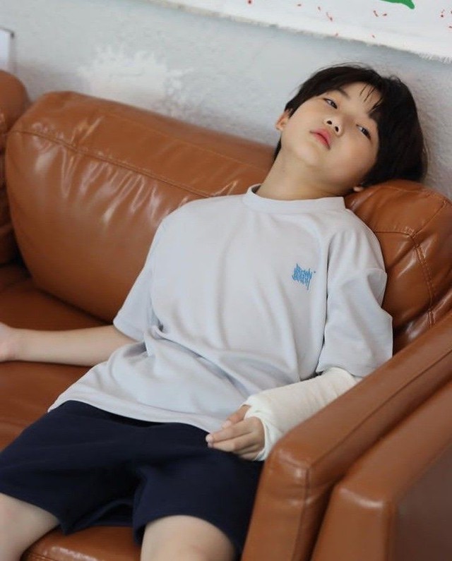 Tâm sự của người mẹ: Tôi lo con trai Gen Alpha của mình trở thành một đứa trẻ hư hỏng- Ảnh 2.
