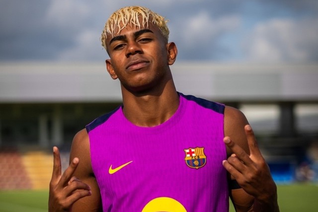 Lamine Yamal ngông rồi!- Ảnh 1.