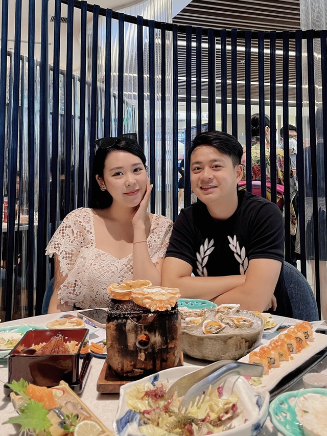 Sao nam Vbiz và vợ yêu 9 năm thông báo có con sau 7 tháng kết hôn- Ảnh 5. Sao nam Vbiz và vợ yêu 9 năm thông báo có con sau 7 tháng kết hôn- Ảnh 5.