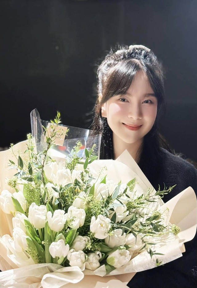 Tăng Thanh Hà, Mai Ngọc đánh đổi- Ảnh 5. Tăng Thanh Hà, Mai Ngọc đánh đổi- Ảnh 5.