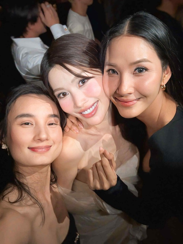 Hoàng Thuỳ - Lê Thuý làm hoà: Chuyện gì đã xảy ra mà "không đội trời chung" suốt 13 năm?- Ảnh 1. Hoàng Thuỳ - Lê Thuý làm hoà: Chuyện gì đã xảy ra mà "không đội trời chung" suốt 13 năm?- Ảnh 1.