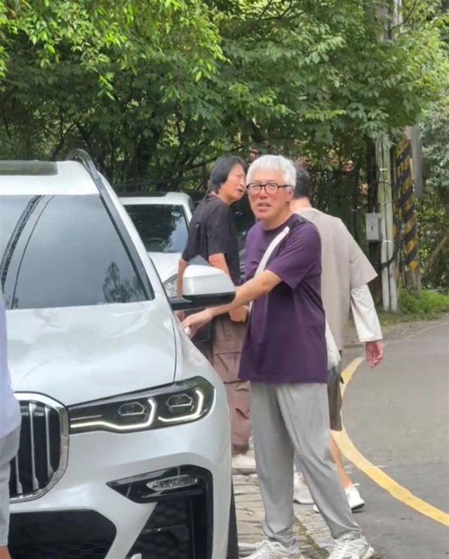 "Hoàng tử nhạc buồn" bị đồn ngoại tình 150 lần- Ảnh 3.