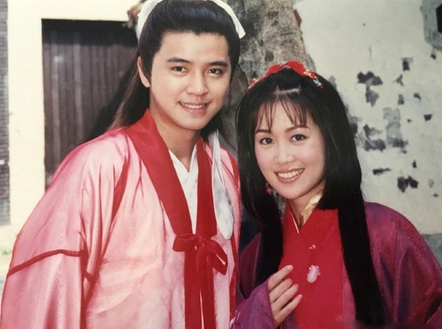 Cấm sóng ca sĩ T.- Ảnh 2. Cấm sóng ca sĩ T.- Ảnh 2.