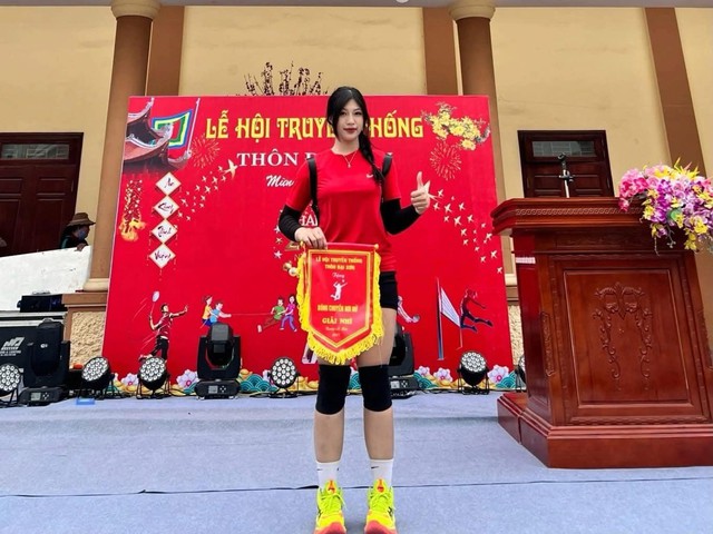 Trở lại sau thời gian vắng bóng, hot girl đô vật hóa "mỹ nữ váy xanh" ngọt lịm- Ảnh 1. Trở lại sau thời gian vắng bóng, hot girl đô vật hóa "mỹ nữ váy xanh" ngọt lịm- Ảnh 1.