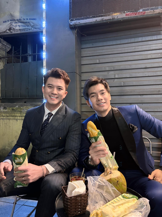 Quá khứ của tổng tài hot nhất phim Việt giờ vàng: Trai Trung, Hàn xin mời nép sang bên!- Ảnh 8. Quá khứ của tổng tài hot nhất phim Việt giờ vàng: Trai Trung, Hàn xin mời nép sang bên!- Ảnh 8.