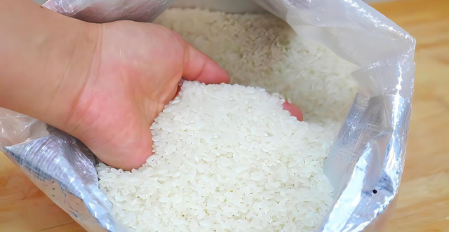 Người xưa dặn không sai: Gạo cất ở 5 nơi, cả gia đình mắc bệnh- Ảnh 1. Người xưa dặn không sai: Gạo cất ở 5 nơi, cả gia đình mắc bệnh- Ảnh 1.