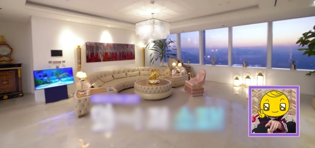 Hình ảnh gây sốc trong nhà riêng của ca sĩ J bị cấm sóng 10 năm- Ảnh 7. Hình ảnh gây sốc trong nhà riêng của ca sĩ J bị cấm sóng 10 năm- Ảnh 7.