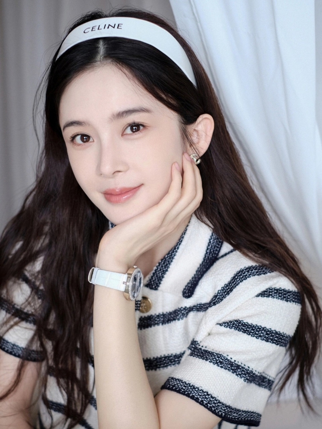 Trời ơi mỹ nhân này bị ảo tưởng sức mạnh à: Ai cũng nhận là bạn trai, đọc mà cười đến chết- Ảnh 1. Trời ơi mỹ nhân này bị ảo tưởng sức mạnh à: Ai cũng nhận là bạn trai, đọc mà cười đến chết- Ảnh 1.