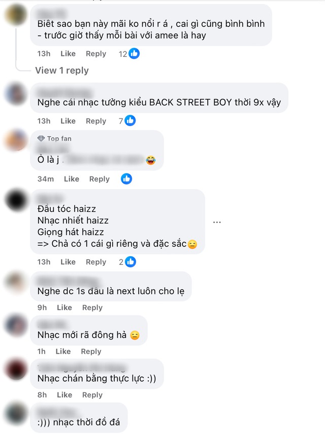 Nam ca sĩ “flop bằng thực lực”, nhạc chán - MV như “rã đông” thời 2000s?- Ảnh 5. Nam ca sĩ “flop bằng thực lực”, nhạc chán - MV như “rã đông” thời 2000s?- Ảnh 5.