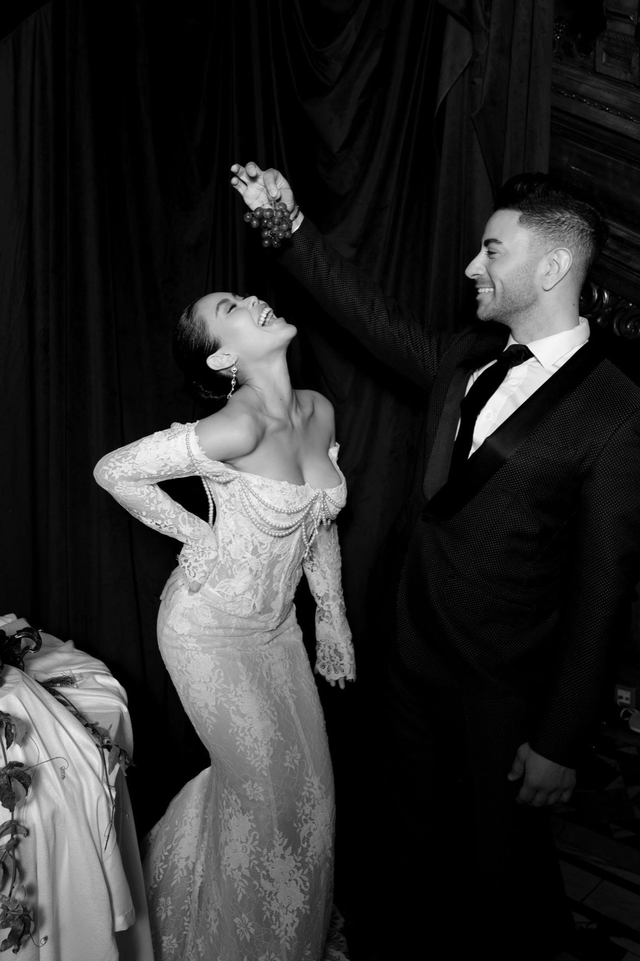 Váy cưới của Tiên Nguyễn, Hà Tăng và Linh Rin: 2 chị dâu không dám làm 1 điều như em chồng- Ảnh 10. Váy cưới của Tiên Nguyễn, Hà Tăng và Linh Rin: 2 chị dâu không dám làm 1 điều như em chồng- Ảnh 10.