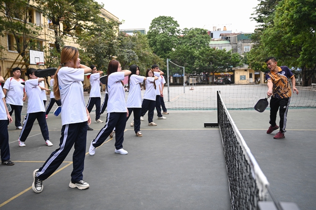 Không đâu sướng bằng ở NEU: Pickleball trở thành môn học thể chất, sinh viên tranh nhau đăng ký- Ảnh 2. Không đâu sướng bằng ở NEU: Pickleball trở thành môn học thể chất, sinh viên tranh nhau đăng ký- Ảnh 2.