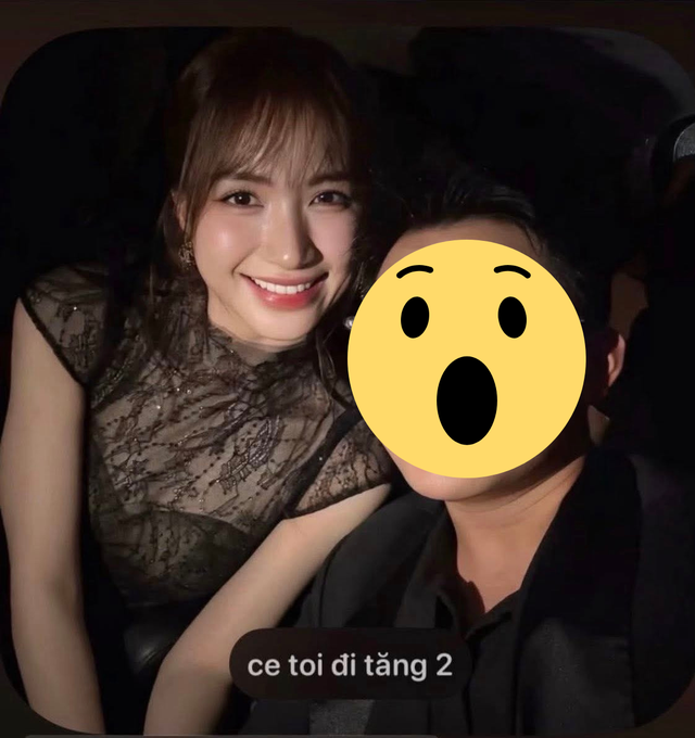 Tá hoả cảnh người lạ trà trộn vào đám cưới Quỳnh Châu, phản ứng gây sốc khi bị phát hiện "phông bạt"- Ảnh 2. Tá hoả cảnh người lạ trà trộn vào đám cưới Quỳnh Châu, phản ứng gây sốc khi bị phát hiện "phông bạt"- Ảnh 2.