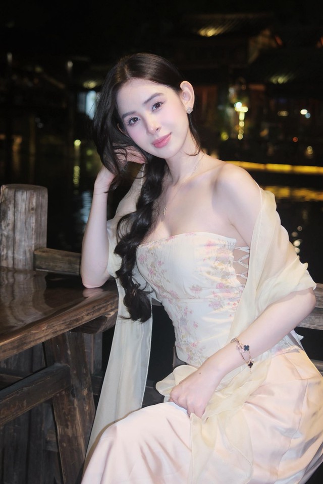 Bĩu môi chê Hương Liên "dâu hào môn phông bạt", ai dè cô đã bước vào thú chơi "giàu 3 đời" mới kham nổi- Ảnh 7.