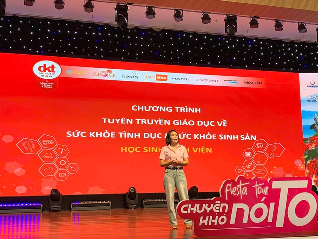 Sinh viên Phenikaa cởi mở "chuyện khó nói" tại Fiesta Tour- Ảnh 2.