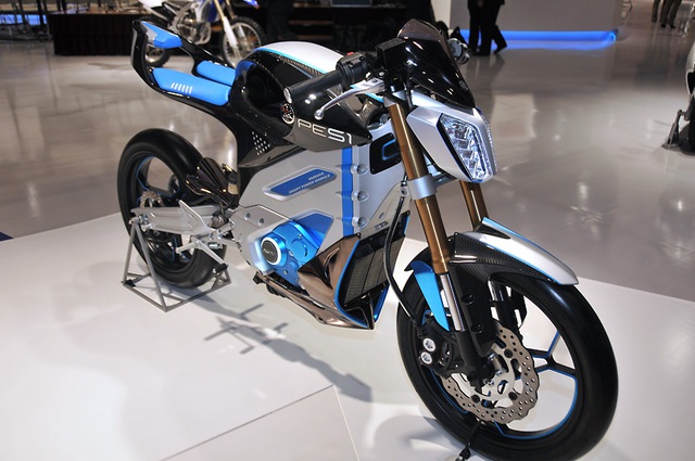 Yamaha sắp có xe điện 'gầm rú' như xe xăng: Sáng kiến lạ lùng hay bước đi thiên tài?- Ảnh 1.