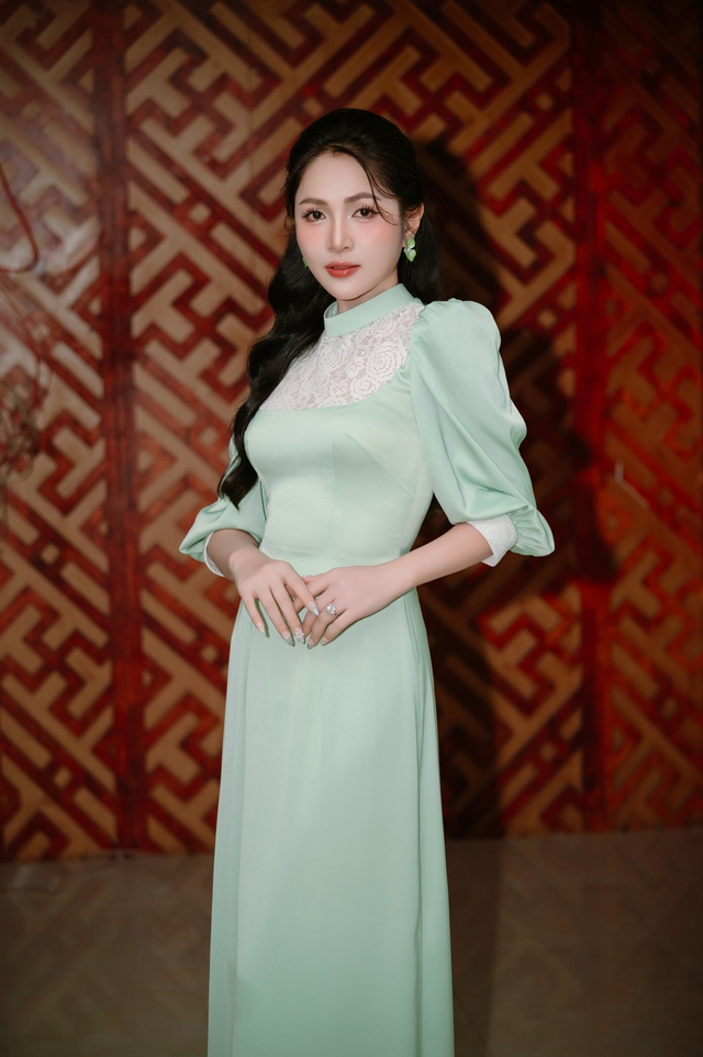 Giọng ca gốc của hit 7 tỷ view Viết Tiếp Câu Chuyện Hòa Bình làm rõ tin đồn tình ái với Nguyễn Văn Chung- Ảnh 1.