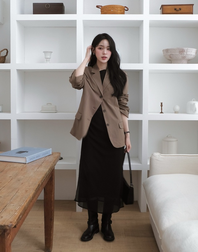 Mặc đẹp mỗi ngày với 10 set đồ màu trung tính- Ảnh 8. Mặc đẹp mỗi ngày với 10 set đồ màu trung tính- Ảnh 8.