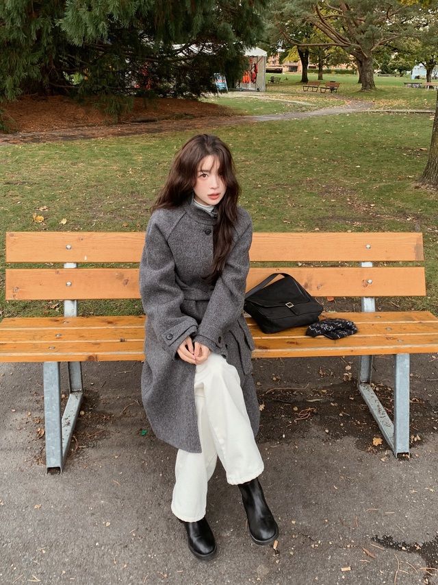 Mặc đẹp mỗi ngày với 10 set đồ màu trung tính- Ảnh 4. Mặc đẹp mỗi ngày với 10 set đồ màu trung tính- Ảnh 4.