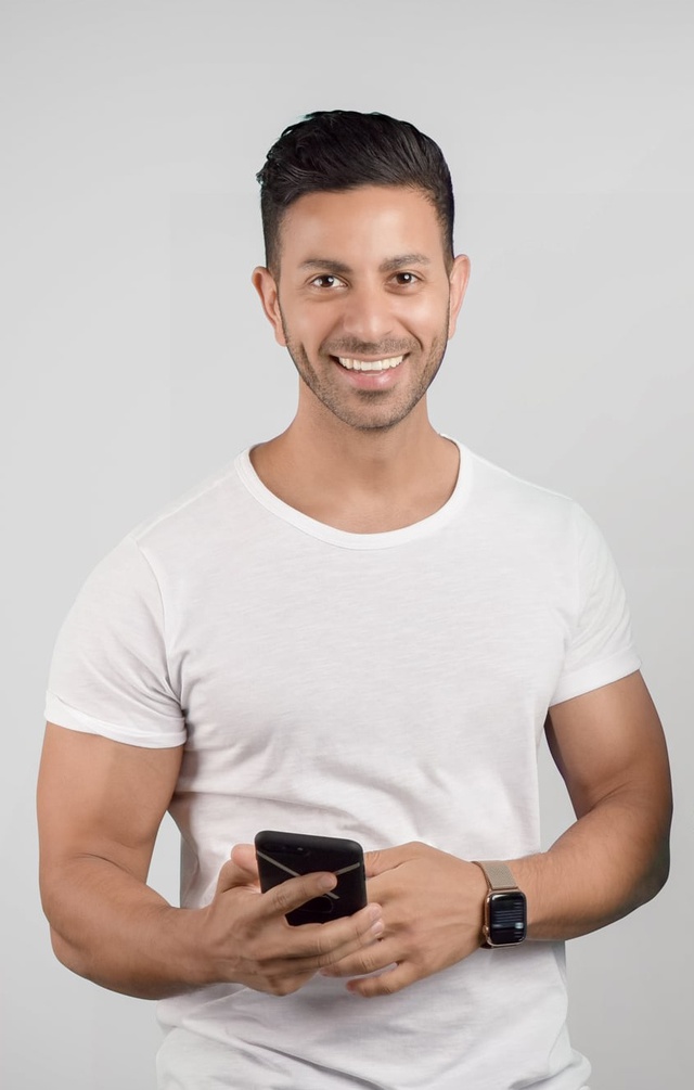 Rể tỷ phú Johnathan Hạnh Nguyễn lộ chuyện "sủng vợ"- Ảnh 7. Rể tỷ phú Johnathan Hạnh Nguyễn lộ chuyện "sủng vợ"- Ảnh 7.