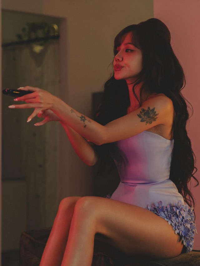 Phương Ly chơi Halloween sớm nhất Vbiz: Cosplay kiểu này xem xong chỉ sợ trúng tiếng yêu- Ảnh 2. Phương Ly chơi Halloween sớm nhất Vbiz: Cosplay kiểu này xem xong chỉ sợ trúng tiếng yêu- Ảnh 2.