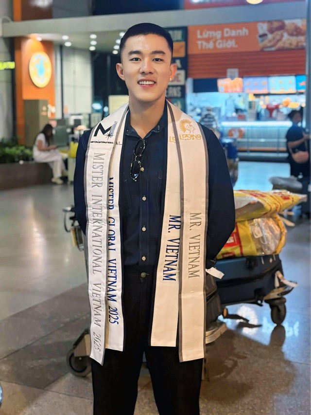 Tình trạng của Công Vinh sau gần 1 tháng nhập viện cấp cứu- Ảnh 5. Tình trạng của Công Vinh sau gần 1 tháng nhập viện cấp cứu- Ảnh 5.