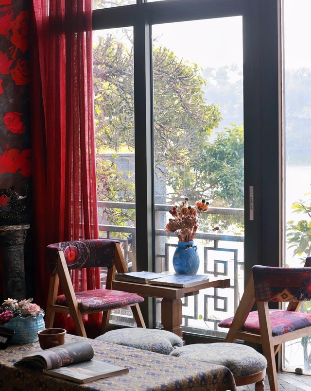 Nữ nghệ sĩ 30 năm không ăn cơm sở hữu biệt thự "cung trăng - mặt trời" đẹp nhất thế gian- Ảnh 14. Nữ nghệ sĩ 30 năm không ăn cơm sở hữu biệt thự "cung trăng - mặt trời" đẹp nhất thế gian- Ảnh 14.