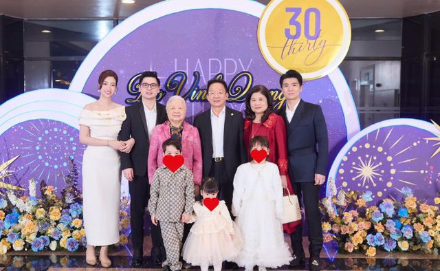 Hai thiếu gia nghìn tỷ song ca cực ngọt mừng sinh nhật bầu Hiển, spotlight lại thuộc về ái nữ nhà Đỗ Mỹ Linh- Ảnh 3. Hai thiếu gia nghìn tỷ song ca cực ngọt mừng sinh nhật bầu Hiển, spotlight lại thuộc về ái nữ nhà Đỗ Mỹ Linh- Ảnh 3.