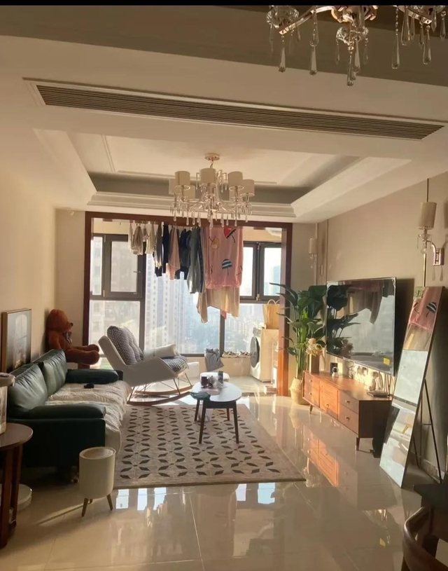 Nói thẳng: Nhà trông "rẻ tiền" không phải vì nghèo, mà vì 5 thói xấu này- Ảnh 3. Nói thẳng: Nhà trông "rẻ tiền" không phải vì nghèo, mà vì 5 thói xấu này- Ảnh 3.